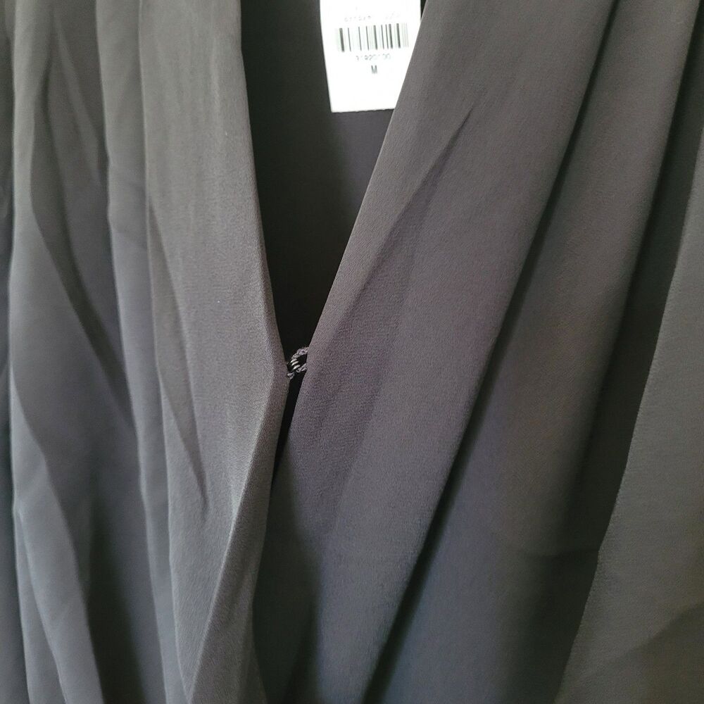 Express Womens Medium Black Surplice V-Neck Long Sleeve Smocked Blouse Loose NWT - Picture 4 of 5